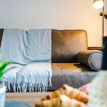 Salford Serene - Luxury 2-bed For Business, Events And Breaks - Near Centre - Hosted By Parydise דירה
