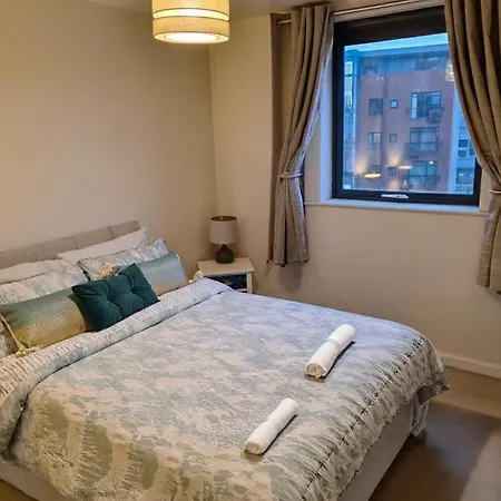 Apartmán Comfy Manchester City Centre Apartment 2 Bed 2 Bath & Parking