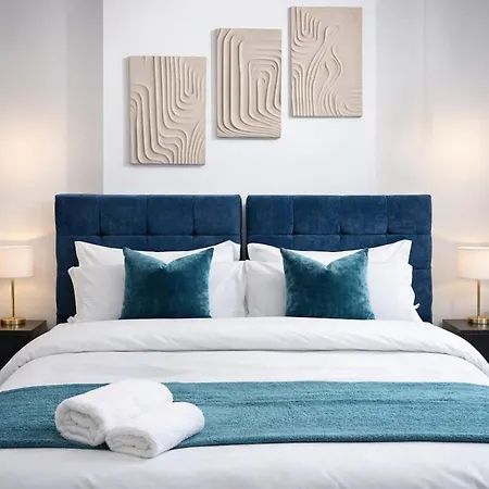 דירה 4bdr Contractor Hub - Sleeps 7 - Free On Street Parking