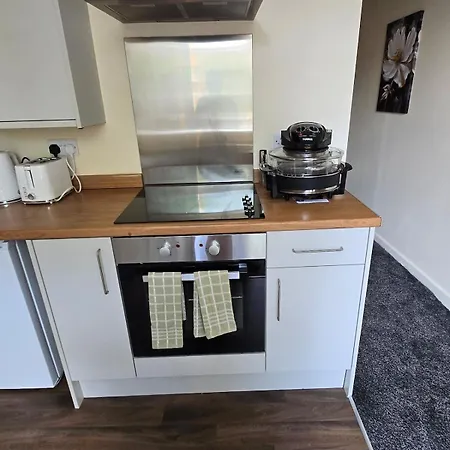 Delightful 1br With Garden & Wifi *