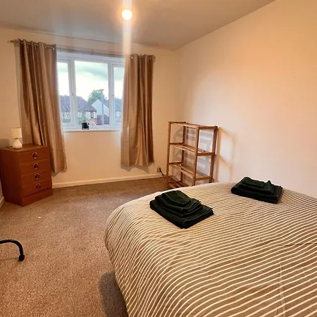 Apartman Stylish & Cosy Flat In Prime Location