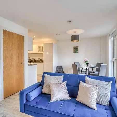Апартаменты City View Apartment Near Manchester City Centre Манчестер