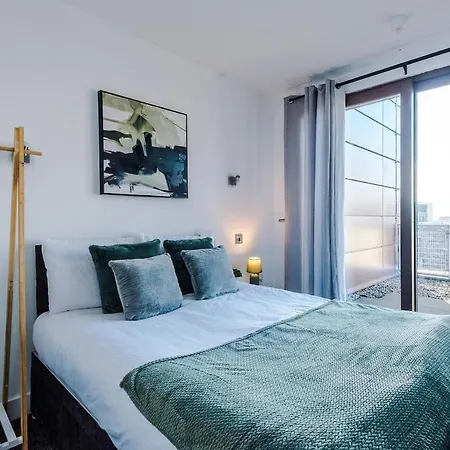 Centre, Luxury Penthouse