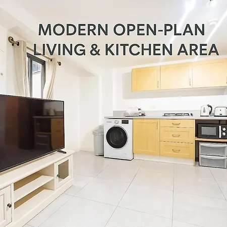 Apartment 1Bed Cozy Basment Apartment Manchester