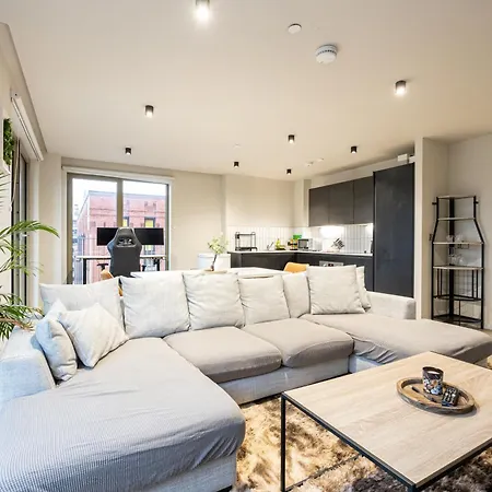 Chic 2bed Near Castlefield Canals-4min To Station * Манчестер