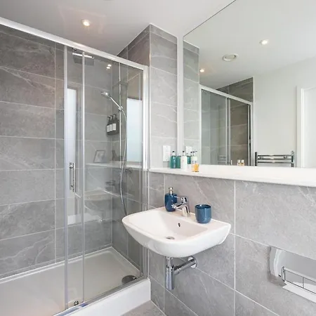 Amalfi 2br Urban Retreat