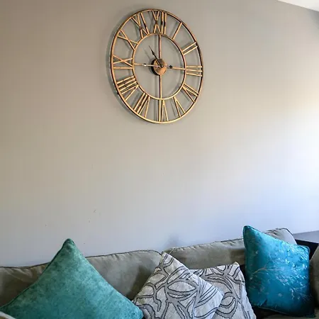 Oxford Road Haven: Cozy 1-bedroom Retreat Apartament *