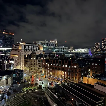 Spacious 2-bed In Centre * Manchester