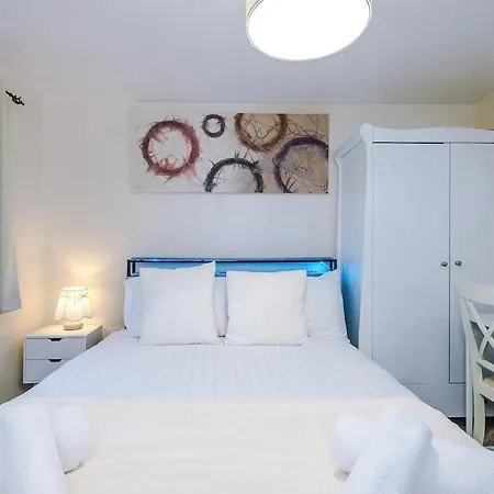 Contemporary Luxe - Lawnswood Lodge - Premium 3Br For Business & Leisure Stay Near Etihad & City Centre - Hosted By Parydise Properties Apartmán