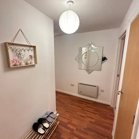 Entire 3 Bedroom In Apartment