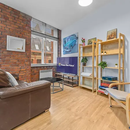 King Bed Flat In The Heart Of The - Pass The Keys Apartmán Manchester