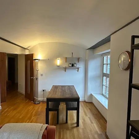 아파트 Royal Mills 2br By Torr Group Short Lets & Serviced With Free Wifi