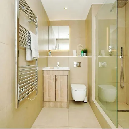 Stylish Near Centre Manchester