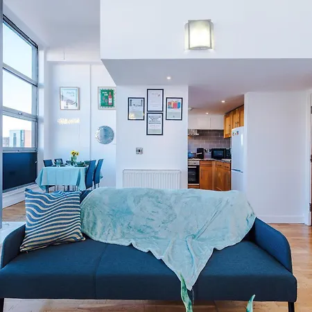 Modern 2br Flat For 4 Full Kitchen Manchester