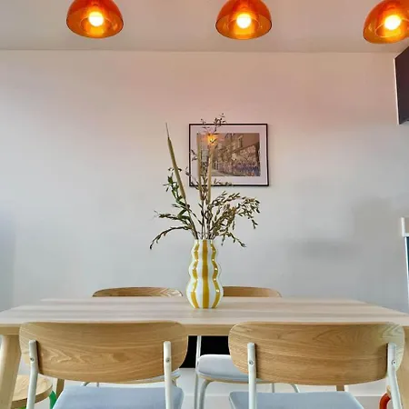 3 Bedroom Penthouse Roof Garden Parking Canal Manchester