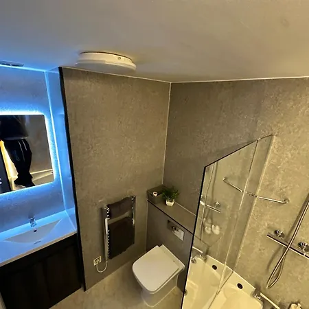 Appartamento Modern City Centre 1-Bed Apartment Quiet & Comfortable Stay *