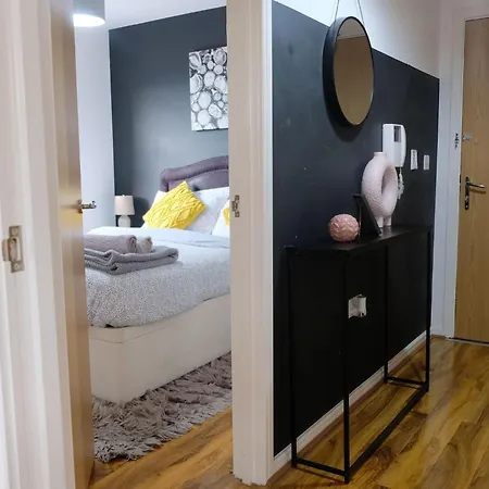 1-schlafzimmer-wohnung- 3 Gaeste Mit Parkplatz Und Wi-fi By Interhome * Mánchester