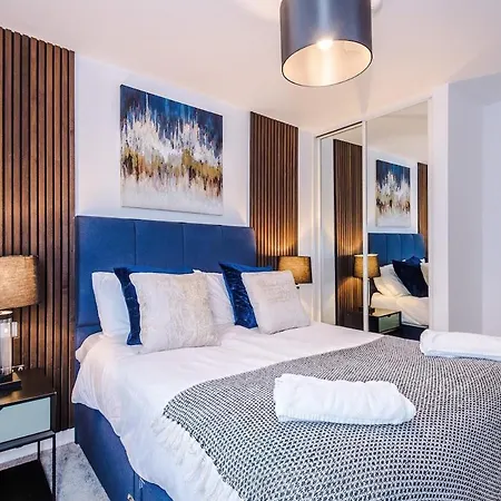 Central, 2 Bedroom, Penthouse Duplex Apartman Manchester