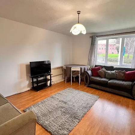 Apartman Stylish & Cosy Flat In Prime Location