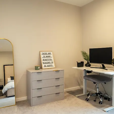 Equinox 5 Mins From Victoria Station *