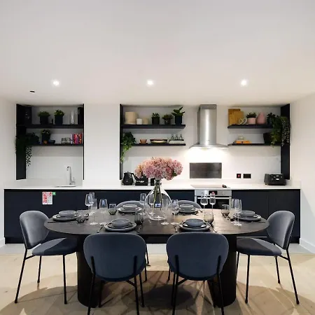 Juniper At The Heim *