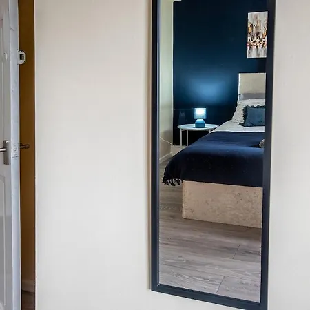 Stylish In Salford With Free Parking Apartman *