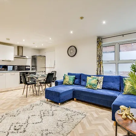 Pinecone - Centre Manchester