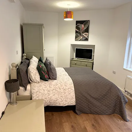 Bright In The Heart Of Chorlton * Mánchester