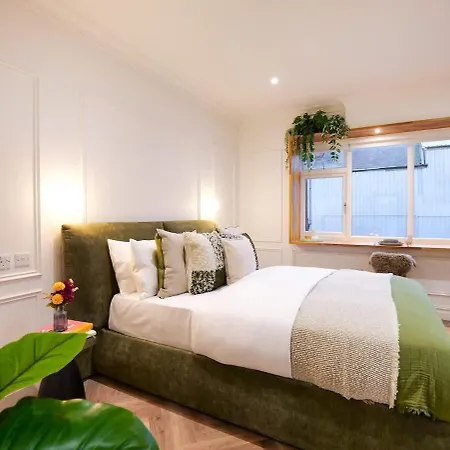 Ember At The Heim Manchester