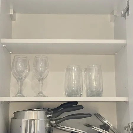 Modern 2br In Piccadilly Apartment *