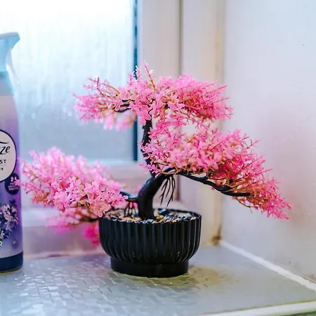 The Lawnswood - Stylish & Spacious Near Centre & Etihad - Ideal For Business Or Work - Presented By Parydise * Manchester