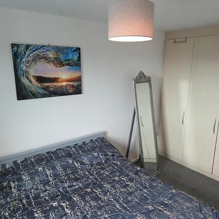 2 Bed 2 Bath Apartment,500 Meter's From Deansgate Close To Ao Arena