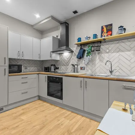 King Bed Flat In The Heart Of The - Pass The Keys 曼彻斯特