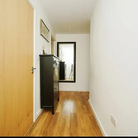 Stylish Near Centre Appartement