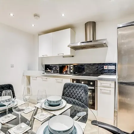 Pinecone - Centre Apartman Manchester