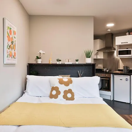 Διαμέρισμα For Students Only - Ladybarn House In