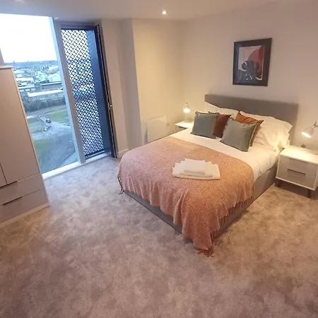 Victoria Riverside Retreat 2bdr 2bath * Mánchester