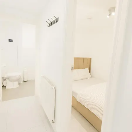 Apartment 1Bed Cozy Basment Apartment Manchester