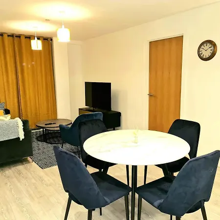 Luxury 2 Bed Apartment, Kingsize Beds, 2 Bathrooms Apartament Manchester