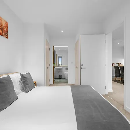 Centre 2 Bedroom Luxury *