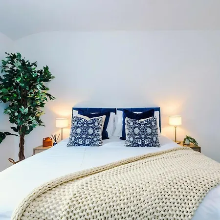 Appartement 2bdr Droylsden House In With Wparking Manchester