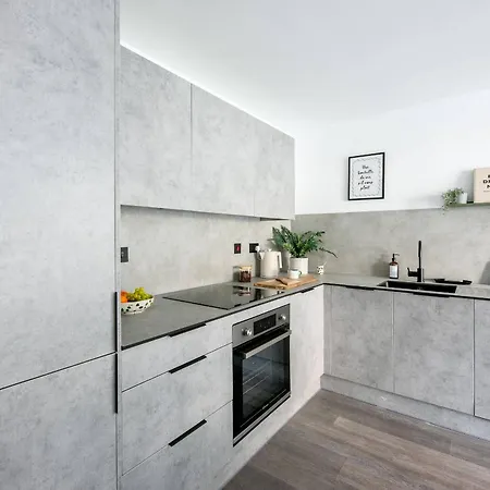 Bluebird Luxury Apartment Manchester