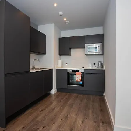 Luxury Condo-terrace - Gym - Parking - * Manchester