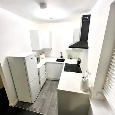 Stretford Gem - South