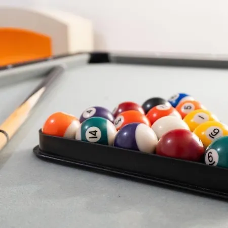 Lavish And Comfortable - Close To Piccadilly And Etihad - Fast Speed Wi-fi Apartment Manchester