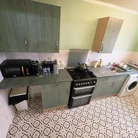 Cosy Modern 1 Bed Near Coop Live And Etihad Stadium Apartment *
