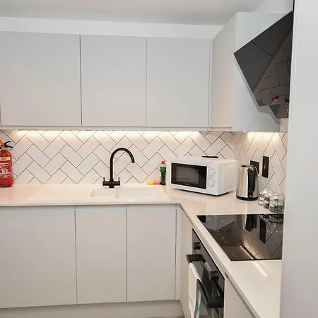 Contemporary Flat In W Balcony