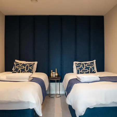 Equinox 5 Mins From Victoria Station Apartmán *