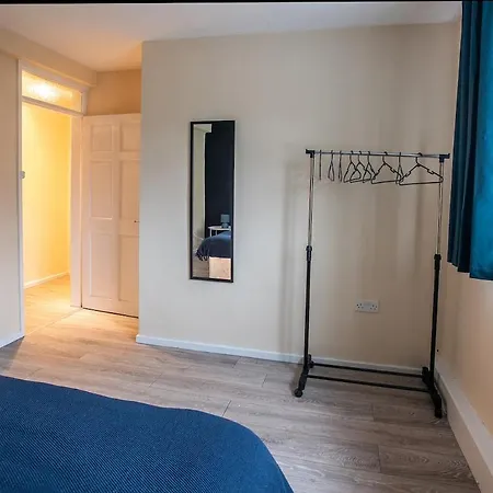 Stylish In Salford With Free Parking Apartment Manchester