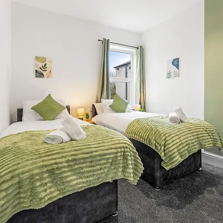 Comfortable 4 Bed - Free Parking & Fast Wifi Appartamento Denton (Tameside)